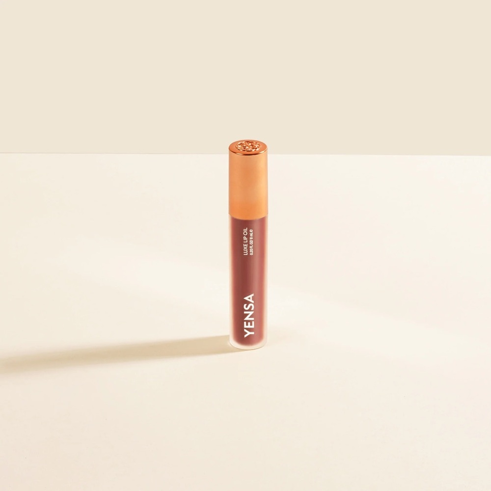 Nwt LUXE LIP OIL modern nude